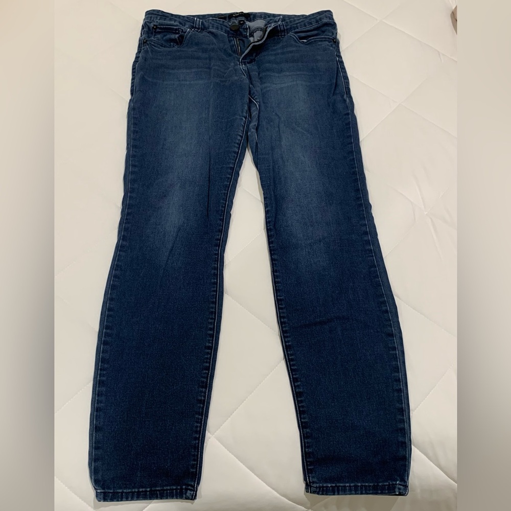 STS Blue Dark Wash Straight Leg Jeans - Size 32